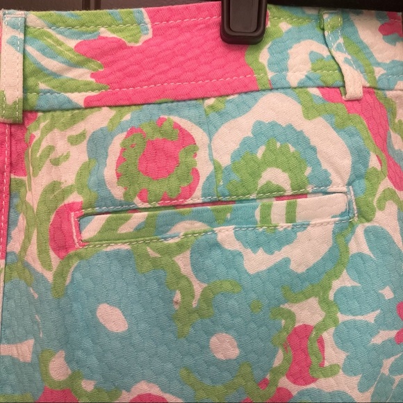 🎉HOST PICK🎉 Lilly Pulitzer scalloped buttercup shorts - Picture 12 of 14